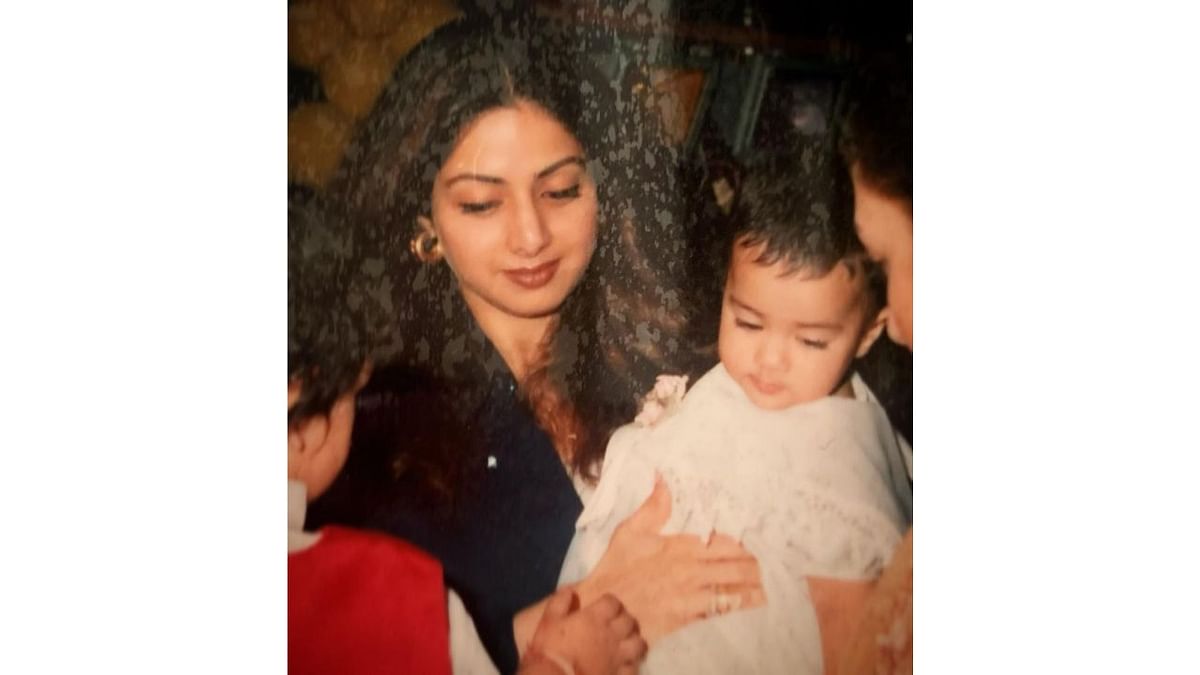 Janhvi Kapoor penned an emotional note with a throwback picture for her late mother and actor Sridevi on the occasion of Mother's Day. Credit: Instagram/janhvikapoor