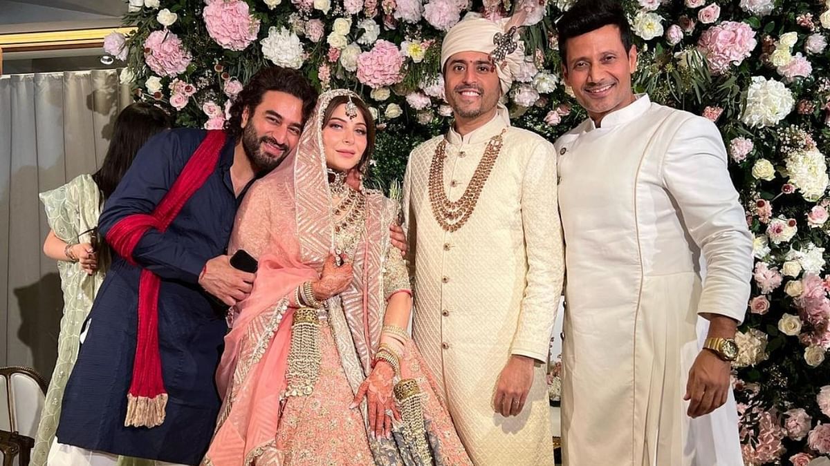 Shekhar and Manmeet Singh were one of her friends who attended the wedding. Credit: Instagram/shekharravjiani
