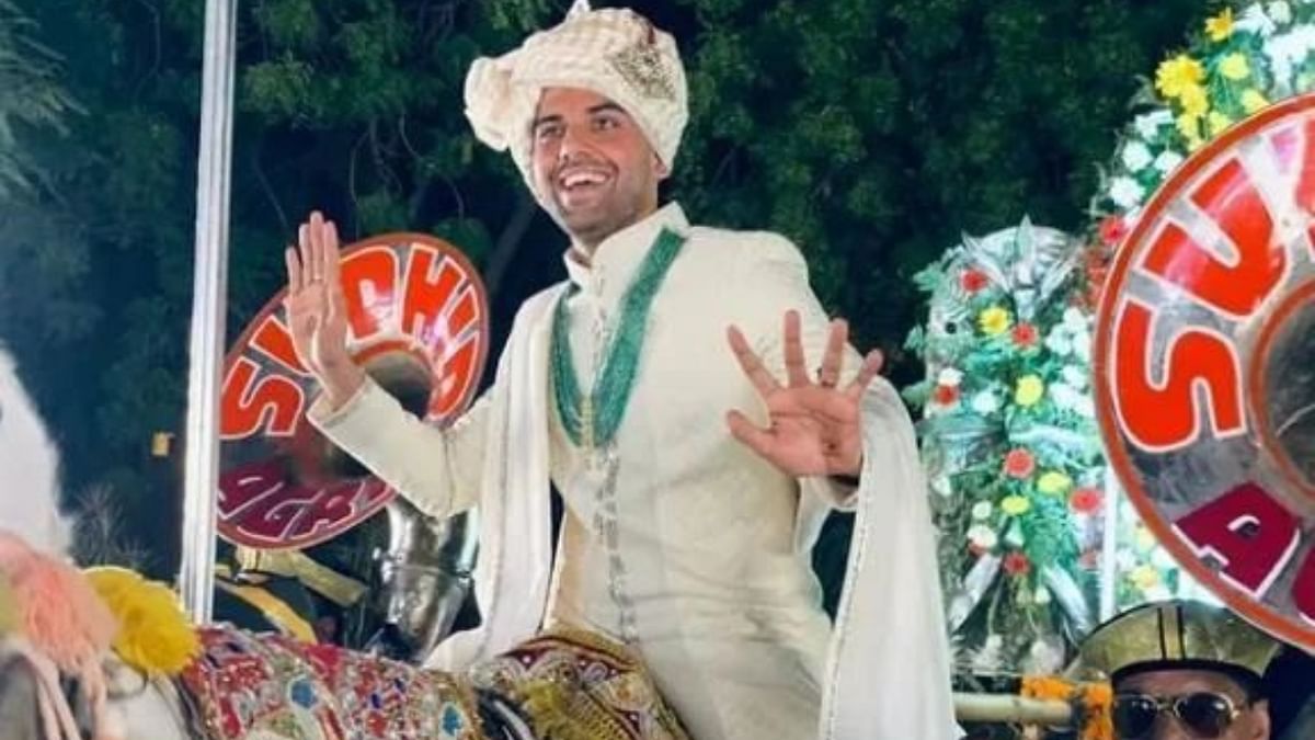 Deepak Chahar grooves to the dhol beats during the baraat. Credit: Special Arrangement