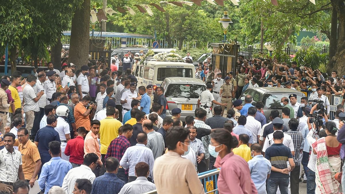 KK's body was brought to Rabindra Sadan after a post-mortem examination at state-run SSKM Hospital earlier in the day. Credit: PTI Photo