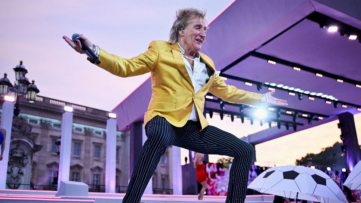 Sir Rod Stewart performs during Queen Elizabeth's Platinum Party at Buckingham Palace, in London. Credit: Reuters Photo