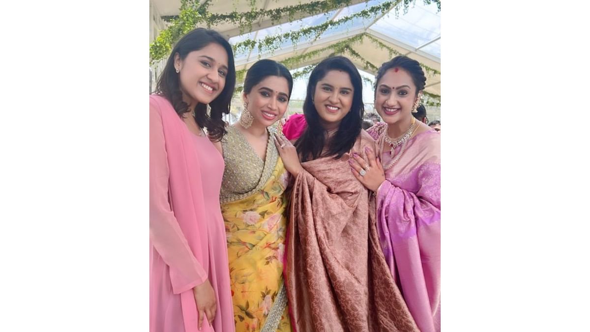 Jasvanthi Ravikumar, Aarthi, Maalica and Pritha pose for a photo. Credit: Instagram/maalica.ksr