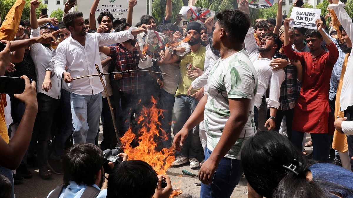 Jamia Millia Islamia university students protest outside the campus, in New Delhi. Credit: Reuters Photo