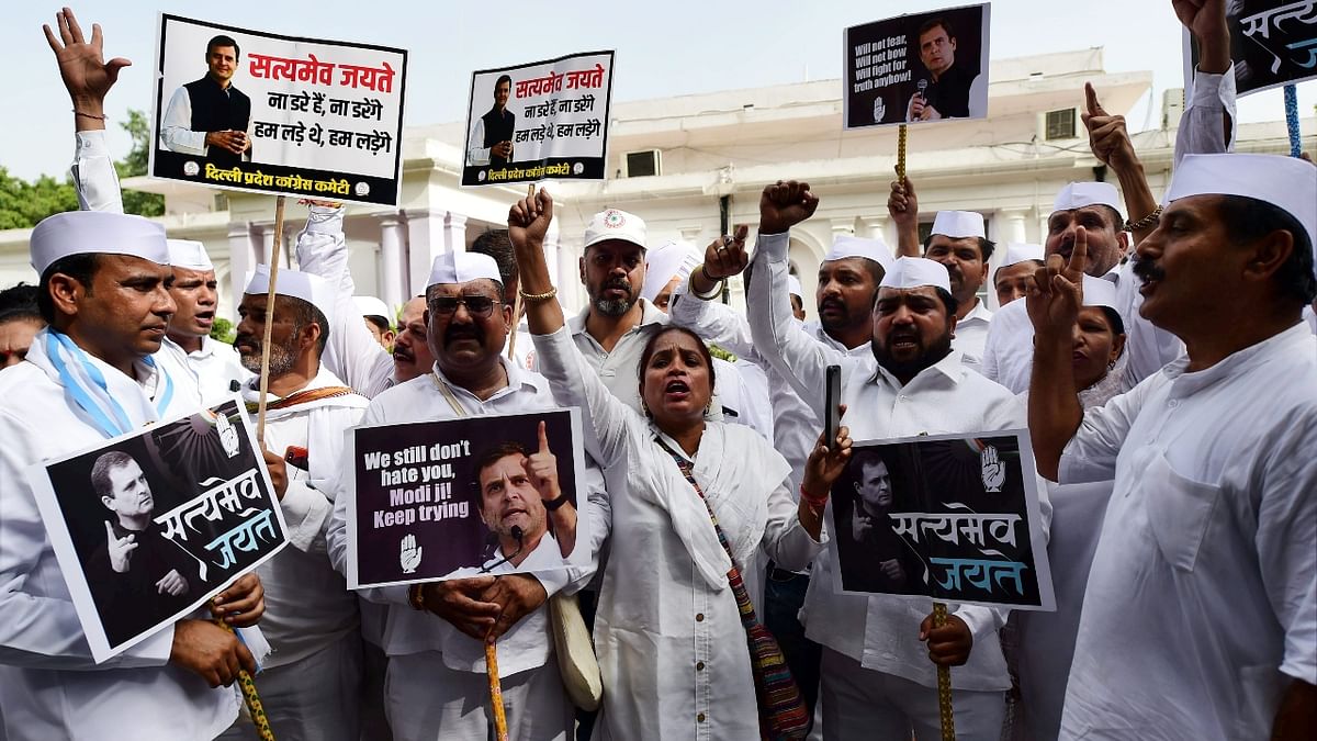 Ahead of the proposed march by the Congress leaders, the Delhi Police said that it has imposed Section 144 CrPC preventing the assembly of more than four people in the area asking them not to violate the law. Credit: PTI Photo