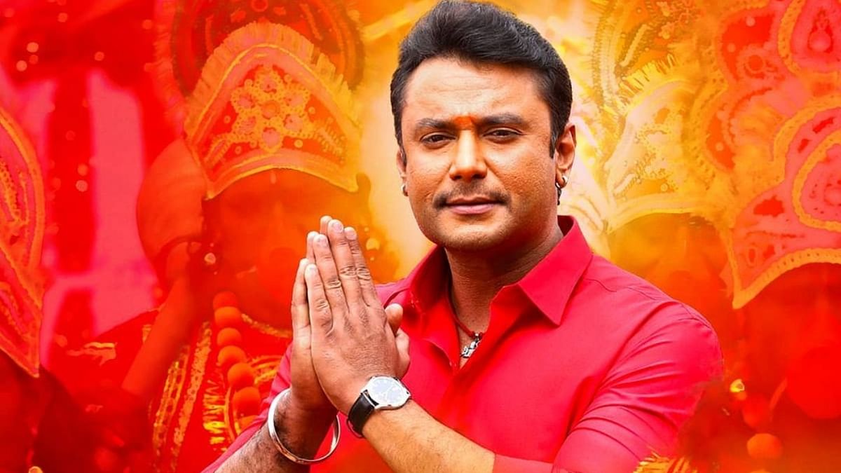 Actor Darshan appears before police for interrogation in dog bite case