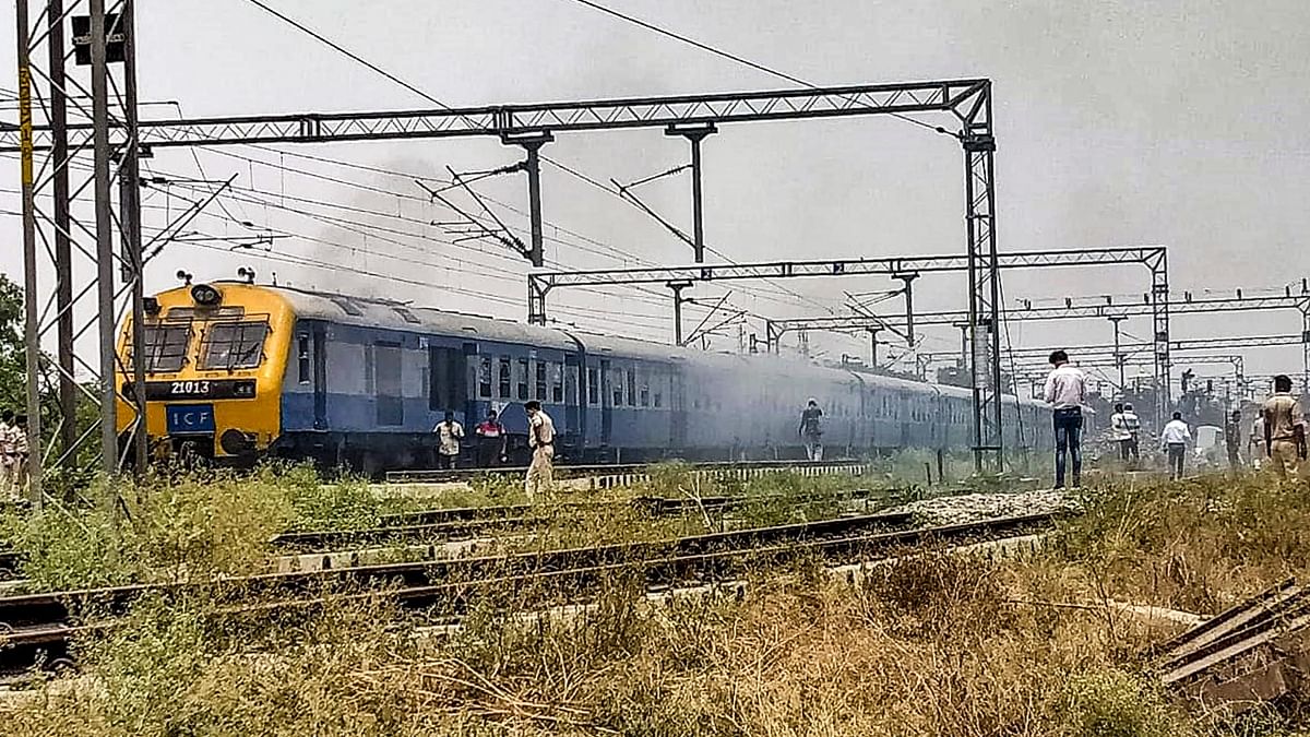 Smoke detected in train at Bhankri Railway Station in Rajasthan's Dausa, no casualties reported