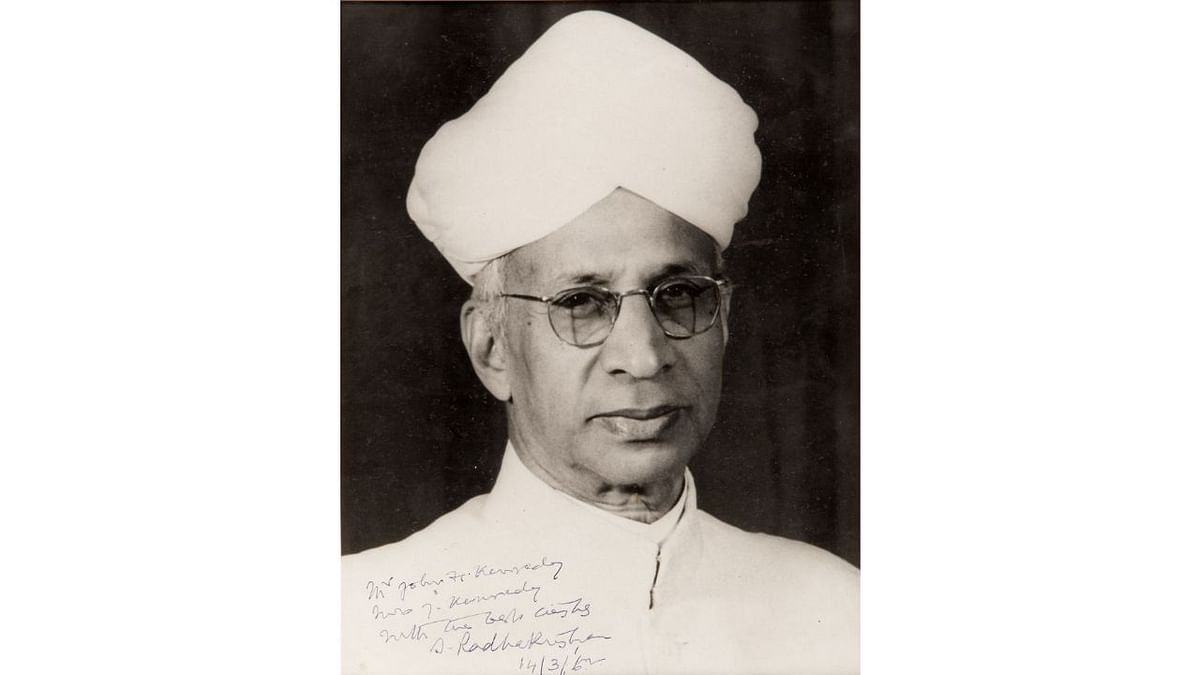 Sarvepalli Radhakrishnan | Term of Office: May 13, 1962 to May, 1967 13 | Political Party - Independent. Credit: Wikimedia Commons