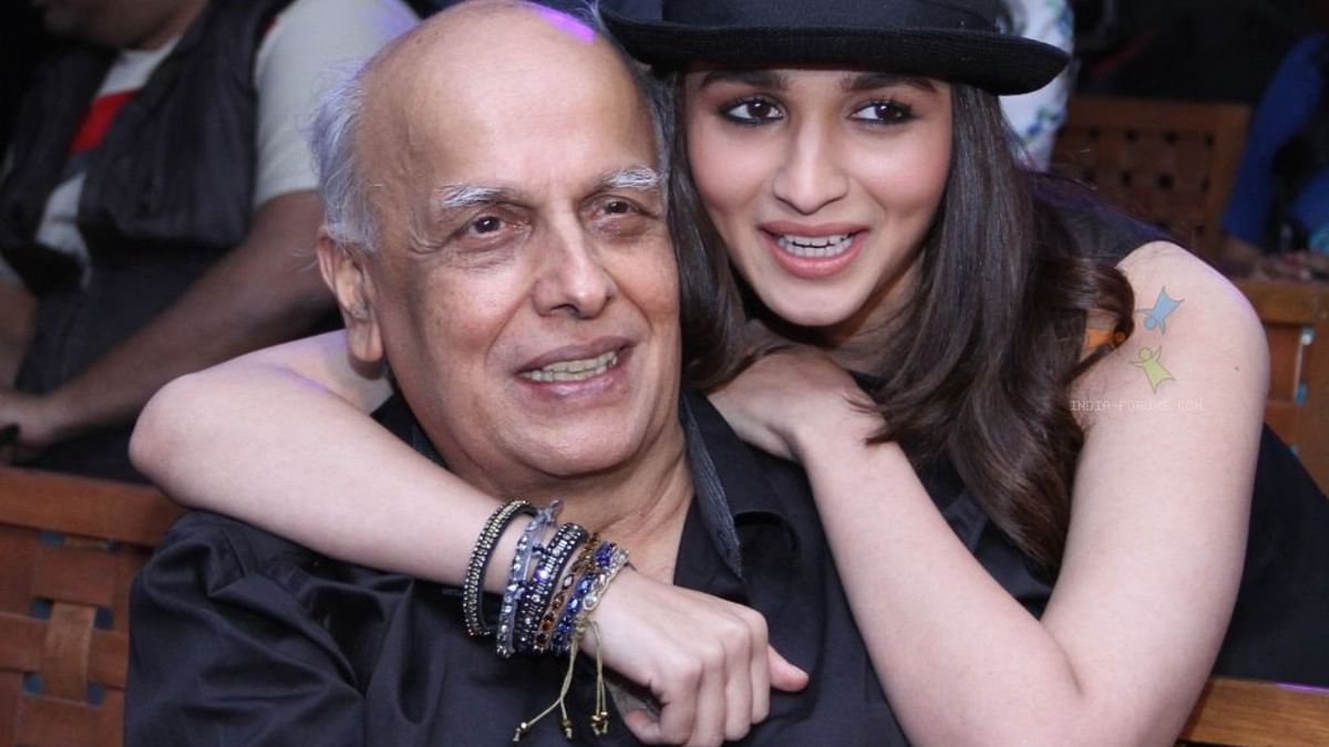 Mahesh Bhatt & Family - In 2017, Mahesh Bhatt, his wife Soni Razdan and daughter Alia Bhatt received death threats over the phone. The person demanded Rs 50 lakh ransom from the family failing to which he threatened to shoot them down. Credit: DH Photo
