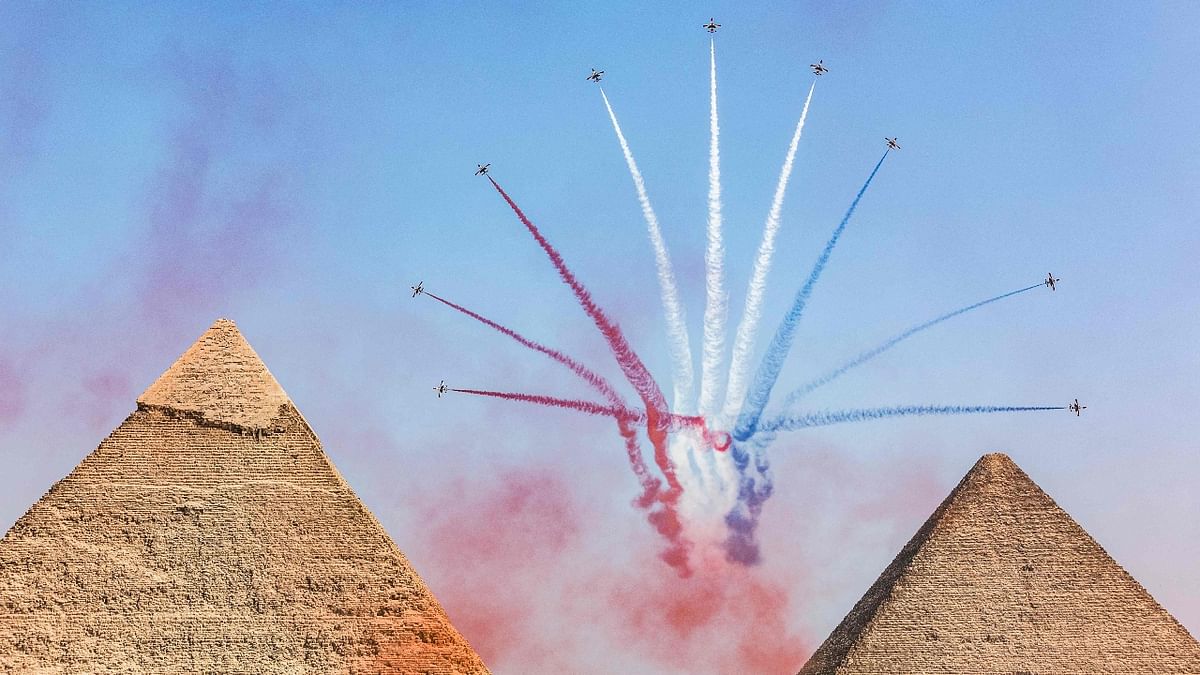 Spectacular photos from the Pyramids Air Show 2022