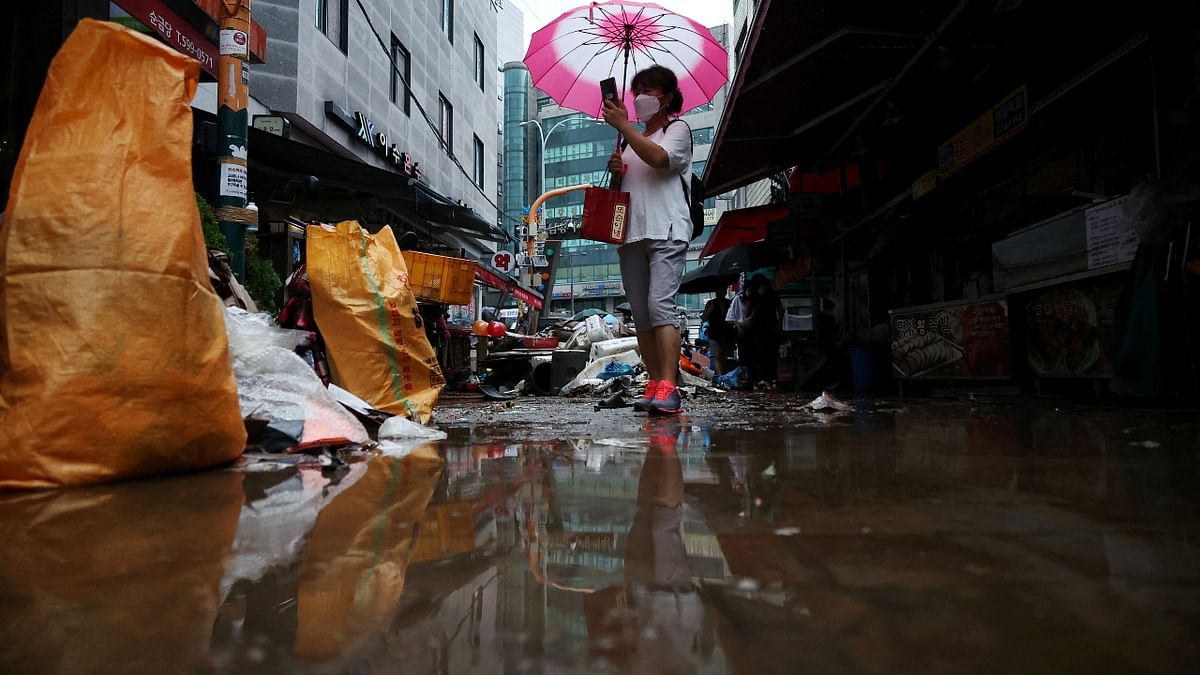 Nearly 800 buildings in Seoul and nearby cities were damaged while at least 790 people were forced to evacuate from their homes, the Ministry of the Interior and Safety said. Credit: Reuters Photo