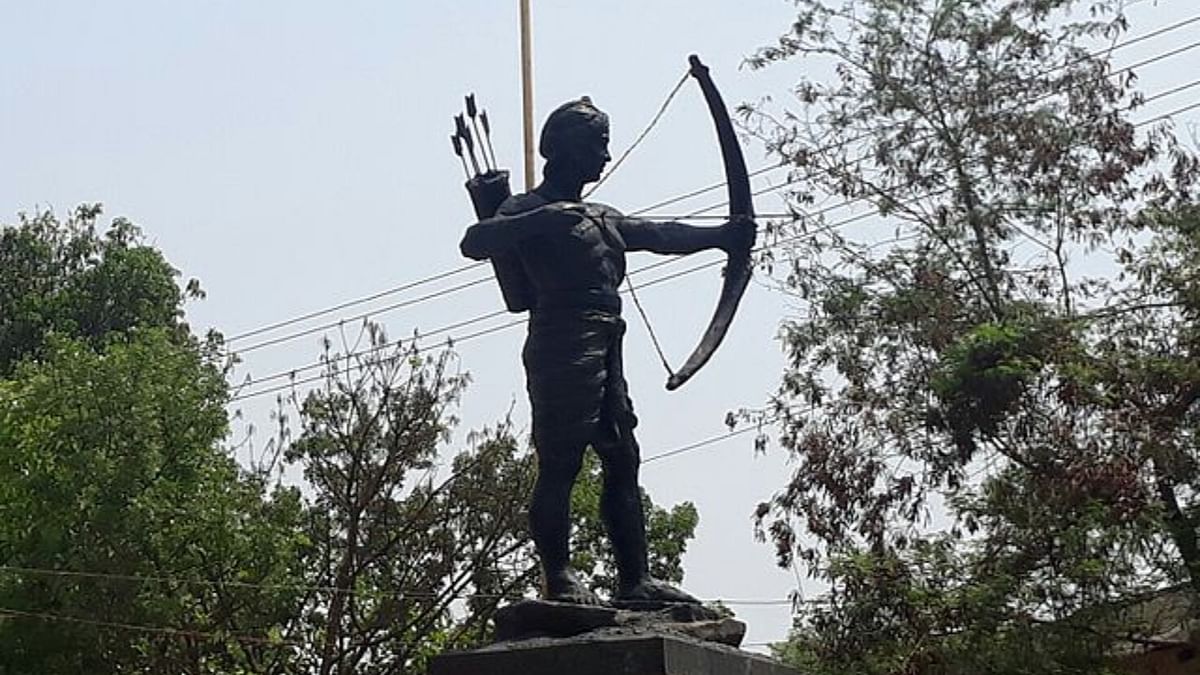 Tilka Majhi, who is regarded as the first Adivasi leader from the Santal Community, helped train the Adivasis into an army that was skilled in the use of bows and arrows in order to defend the land and its people. Credit: Wikimedia Commons