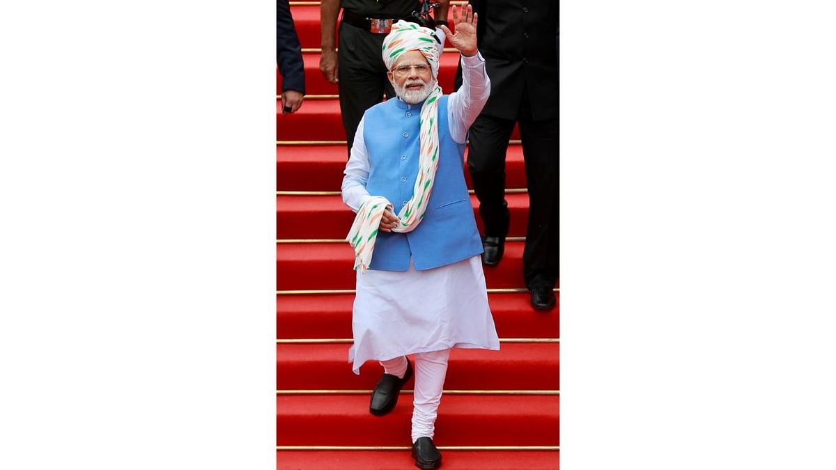 Looking at his distinctive taste for traditional turbans, kurtas, shawls and signature-style jackets, one cannot deny his taste for fashion. Credit: Reuters Photo