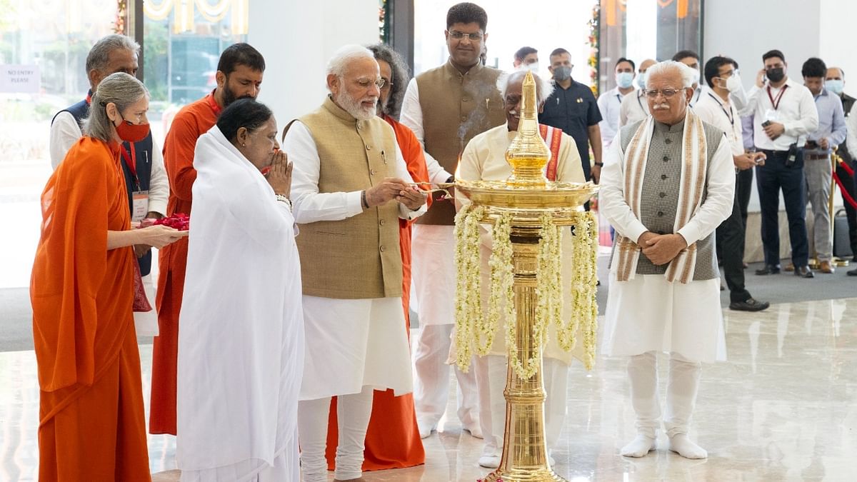 Prime Minister Narendra Modi inaugurated a 2,600-bed private hospital in Faridabad, Haryana on August 24. Credit: Amrita Hospitals