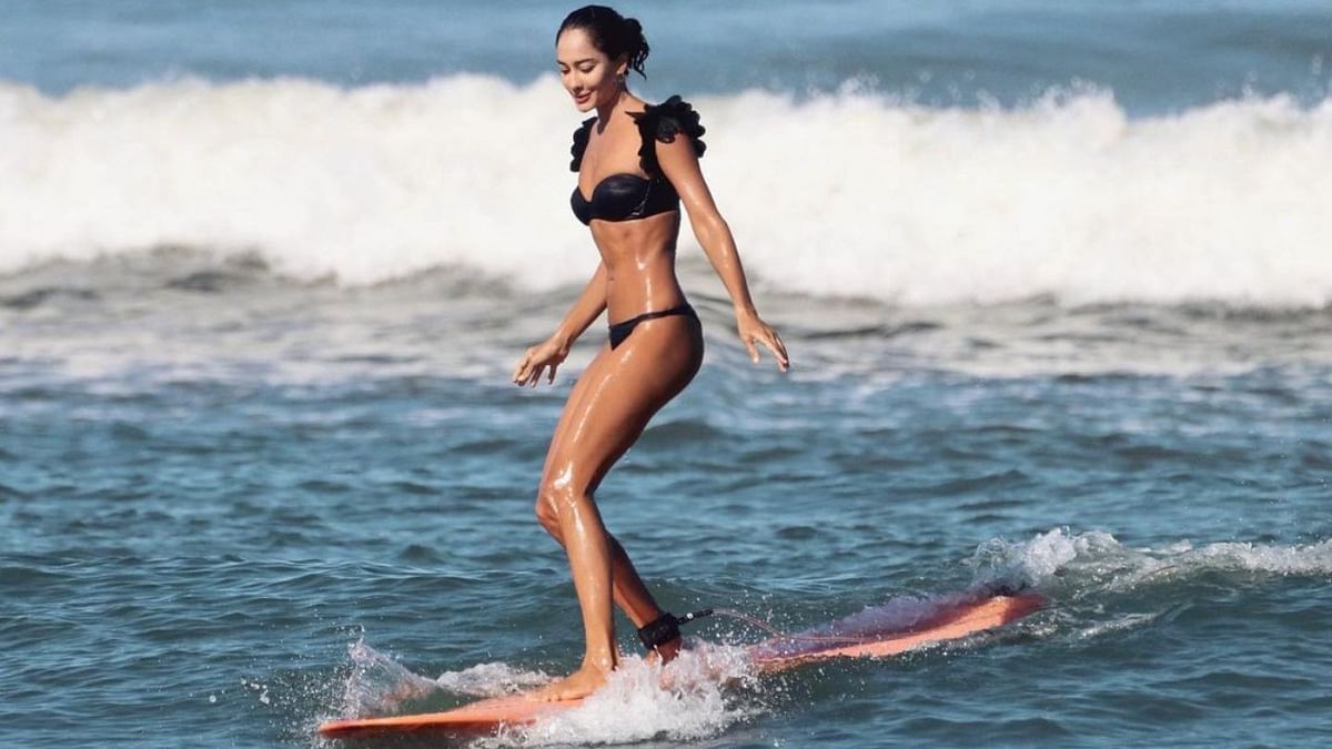 Lisa Haydon | While many people are into cricket and football, Lisa loves to do things differently. Haydon is into water sports like surfing. Recently she was seen surfing and was not the first time the model turned actor was seen enjoying the sport. While in India, Lisa is seen heading to Pondicherry for surfing. Credit: Instagram/lisahaydon