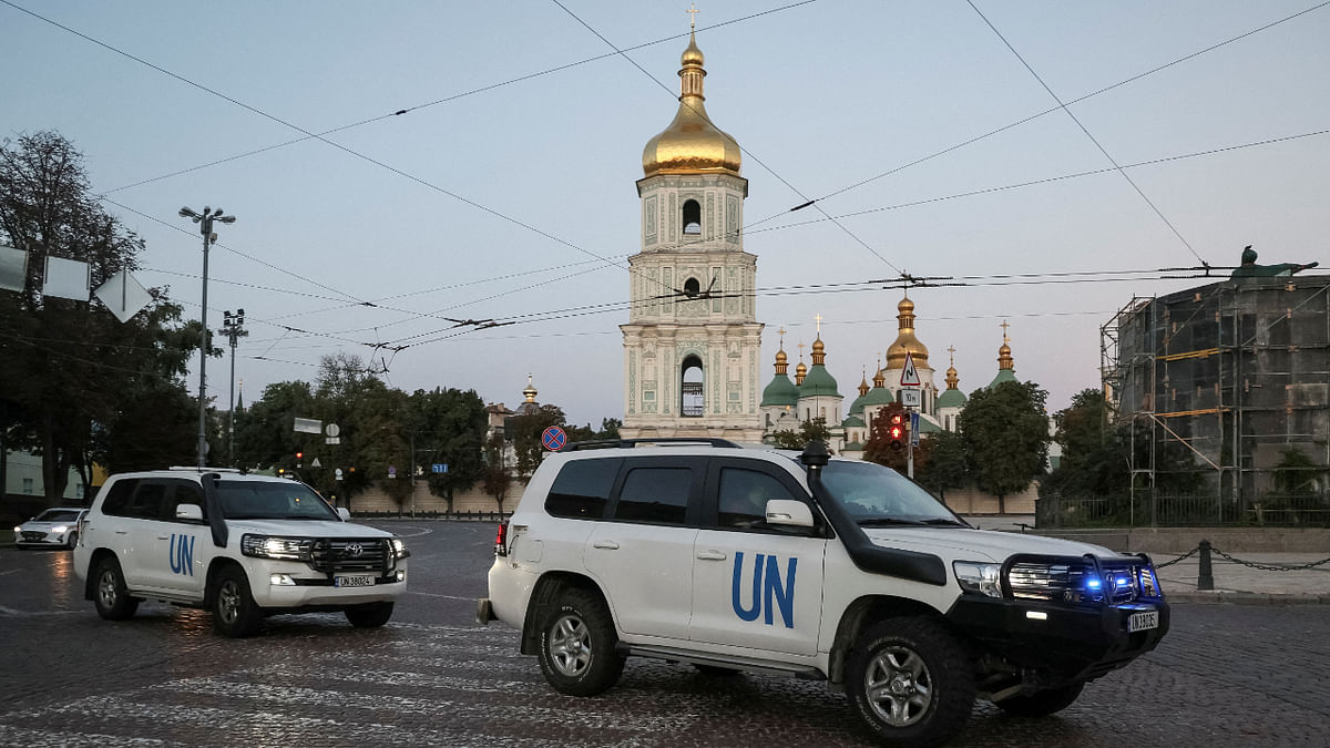 UN vehicles with members of the International Atomic Energy Agency (IAEA) mission depart for a visit to the Zaporizhzhia nuclear power plant amid Russia's invasion of Ukraine, in central Kyiv, August 31, 2022. Credit: Reuters Photo