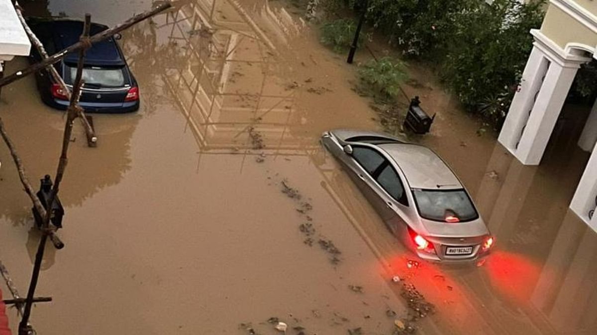 Several vehicles were submerged in rain water. Credit: Twitter/FutureEquals