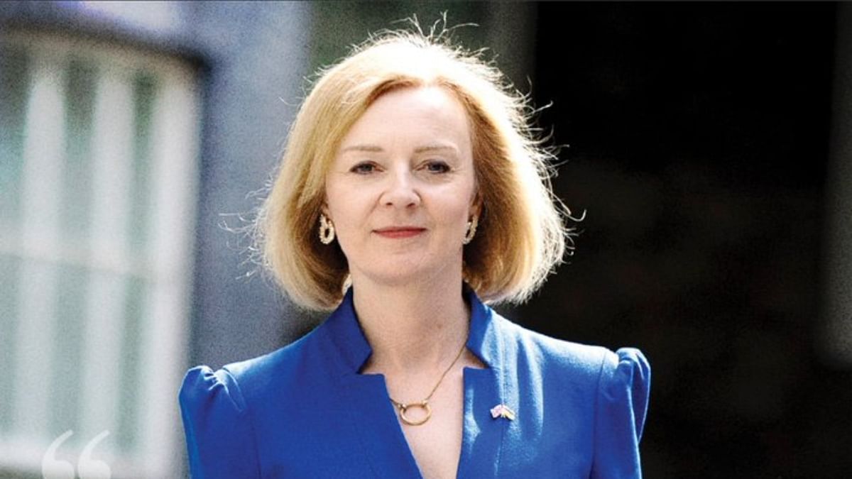 Born on 26 July 1975 in Oxford, England, Mary Elizabeth Truss completed her schooling from Roundhary School in Leeds. Credit: Twitter/trussliz