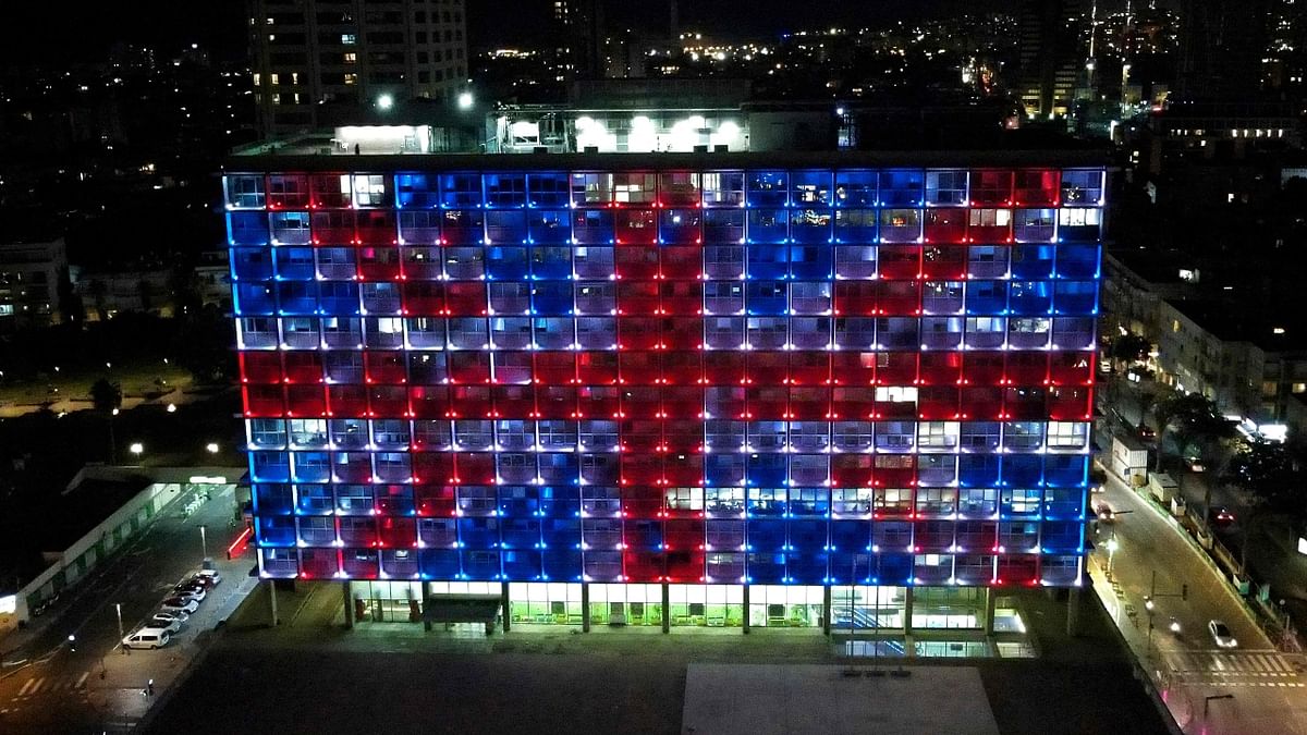 Tel Aviv City Hall was illuminated as the Union Jack in tribute to Queen Elizabeth II and in solidarity with the British people. Credit: AFP Photo