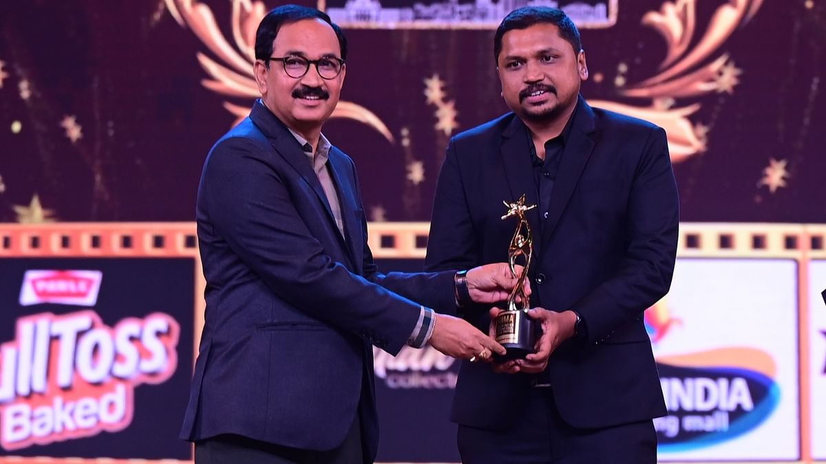 Best Debutant Director (Kannada) - Shankar Guru for 'Badava Rascal'. Credit: SIIMA