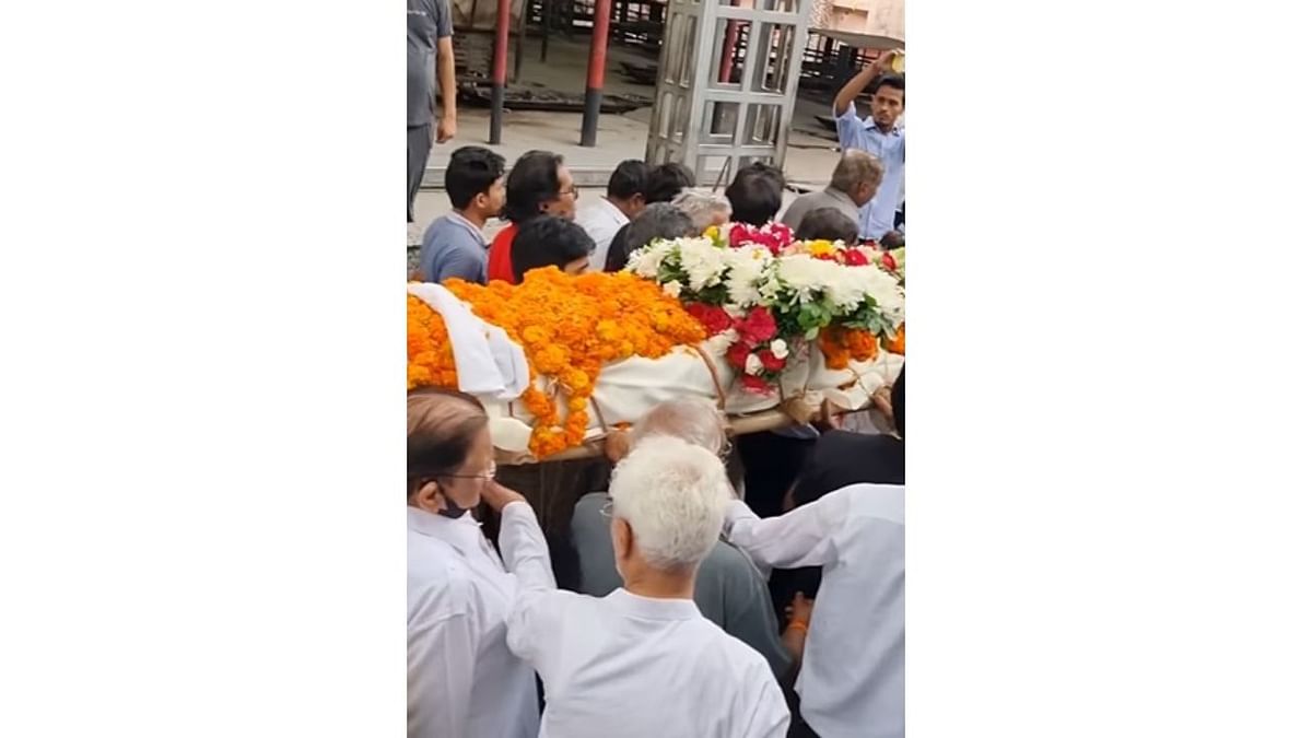 Srivastava's mortal remains were taken to Nigambodh Ghat crematorium in New Delhi. Credit: Pallav Paliwal