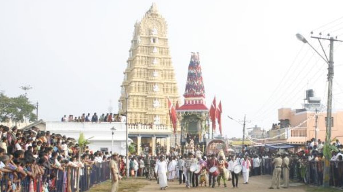 Chamundeshwari Temple: This temple is situated on the top of Chamundi Hills about 13 kms from Mysuru. It is dedicated to Goddess Shakti and is about 13 kms from Mysuru. Credit: https://chamundeshwaritemple.in