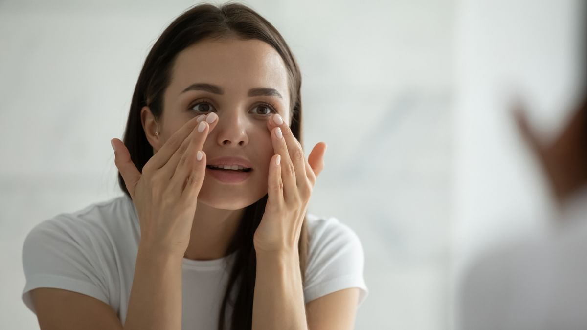 Use eye serum and face creams: Add an under-eye serum and face creams to your daily routine during the cooler months depending upon your skin type. Skin does not like immediate transition, so start using more hydrating formulas before winter arrives. Adopting this practice in the fall season is the best course of action for maintaining optimum skin health. Credit: Getty Images