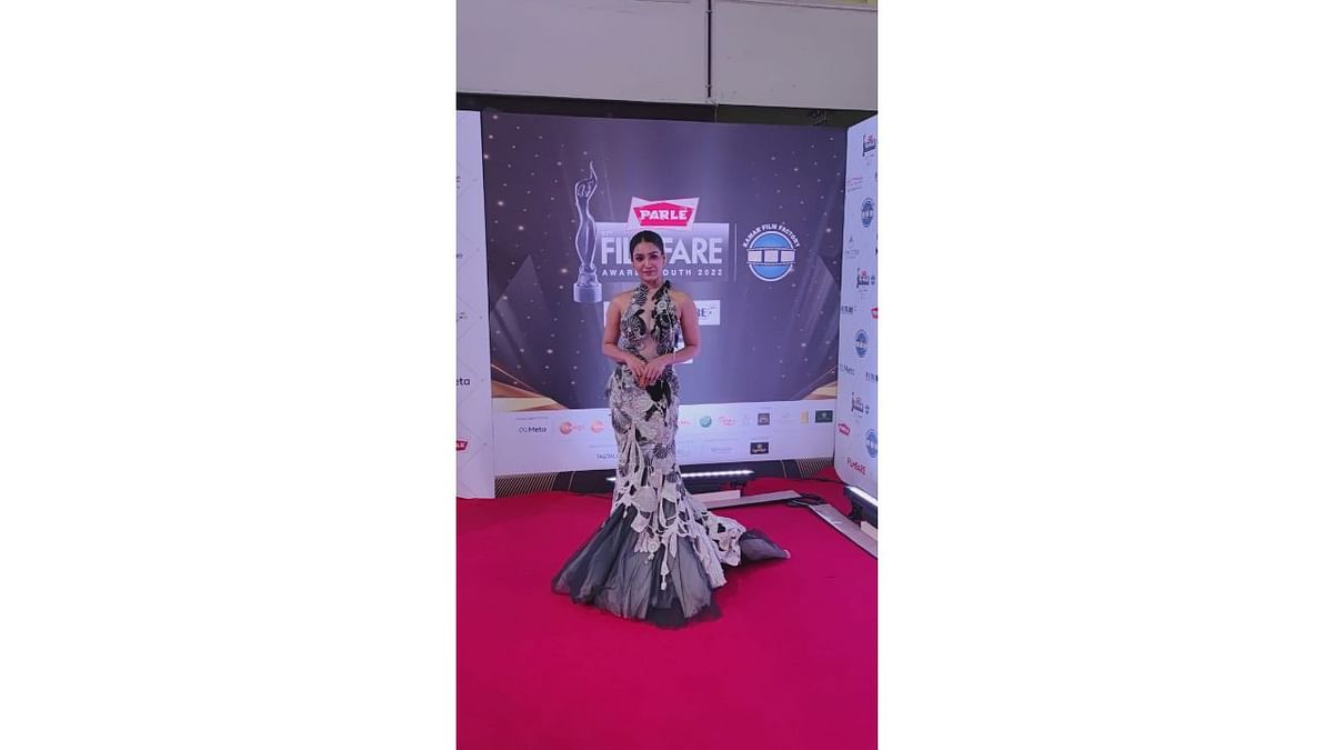 Saniya Iyappan graced the red carpet in a black and white gown. Credit: Pallav Paliwal