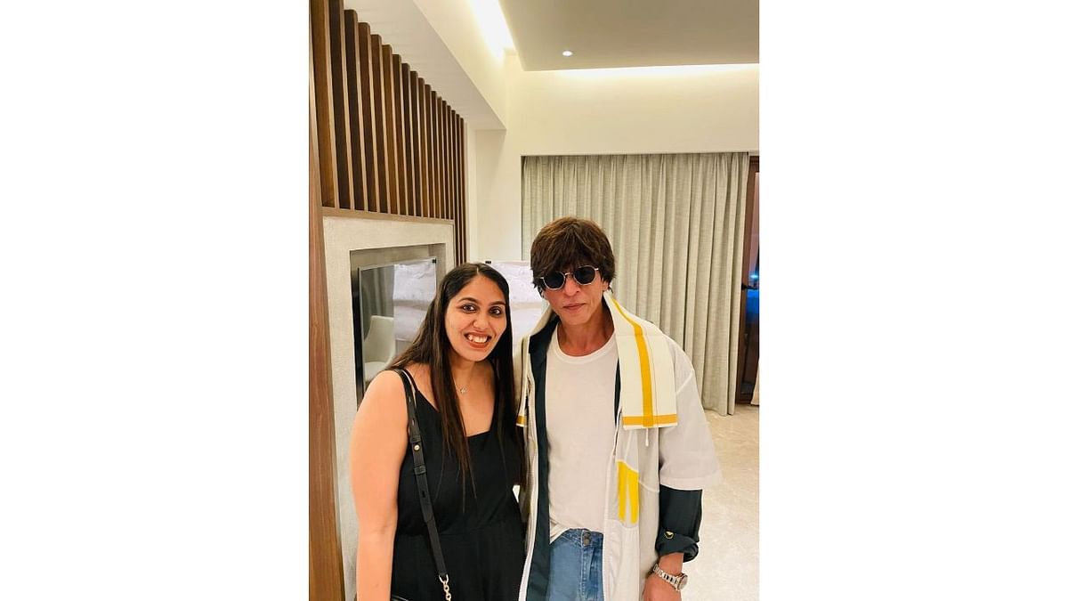 Shah Rukh is seen with a fan at the meet-and-greet session held for his ardent admirers in Chennai. Credit: Special Arrangement