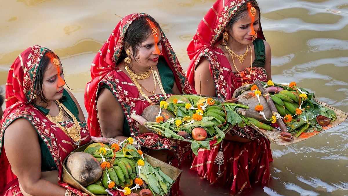 Kolkata Municipal Corporation to use 42 artificial ponds, ghats for Chhath festivities: Report