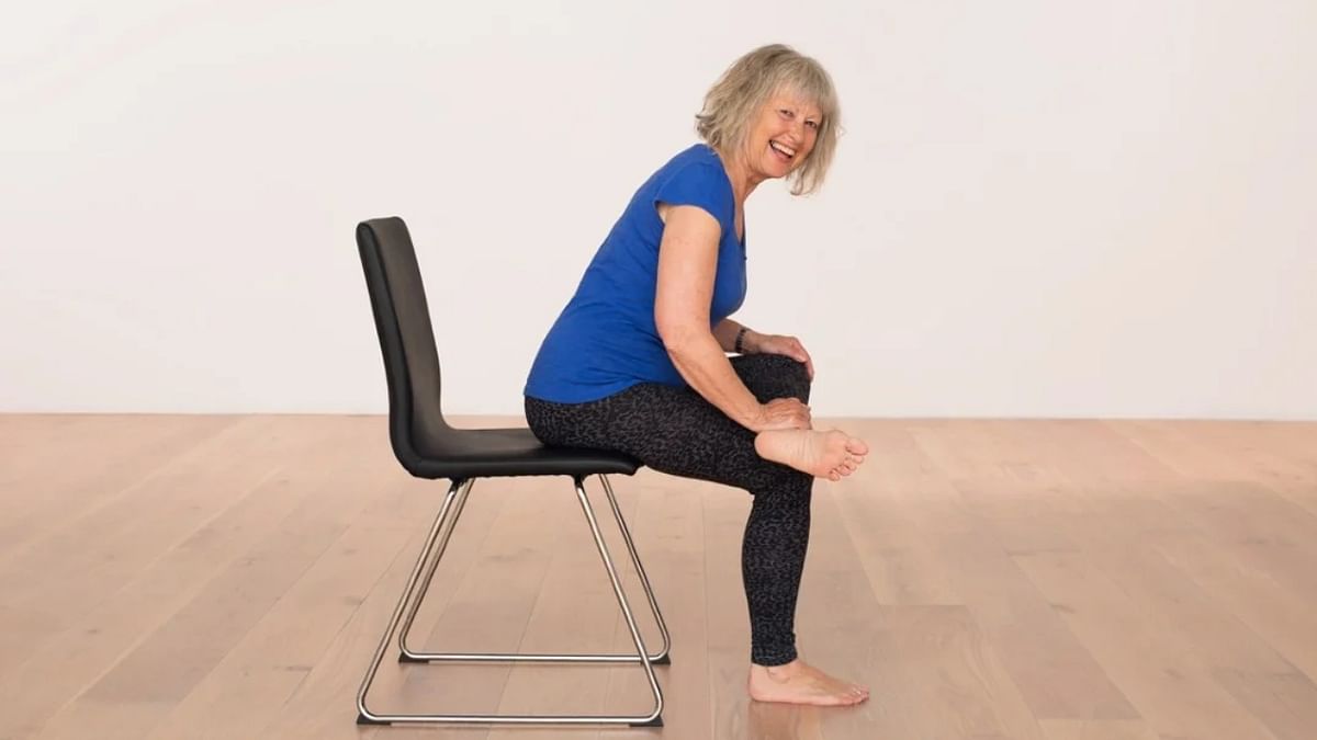 Chair Pigeon: To get rid of the imbalance of the hip, the 'Chair Pigeon' pose can help. Put your left ankle on your right knee, with your back straight and sit tall, make sure your ankle and the knee, are in a straight line. Take deep breaths 7-10 times. Credit: Ekhartyoga