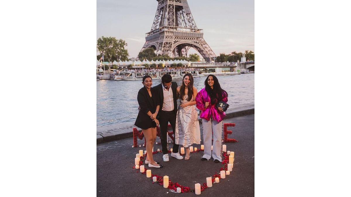 Hansika Motwani with her fiance Sohael and family in Paris. Credit: Instagram/@ihansika