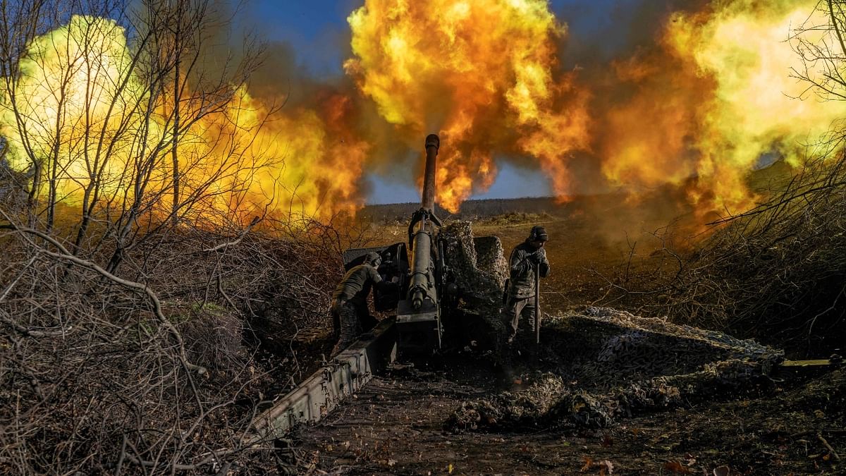 A Ukrainian soldier of an artillery unit fires towards Russian positions outside Bakhmut on November 8, 2022, amid the Russian invasion of Ukraine. Credit: AFP Photo