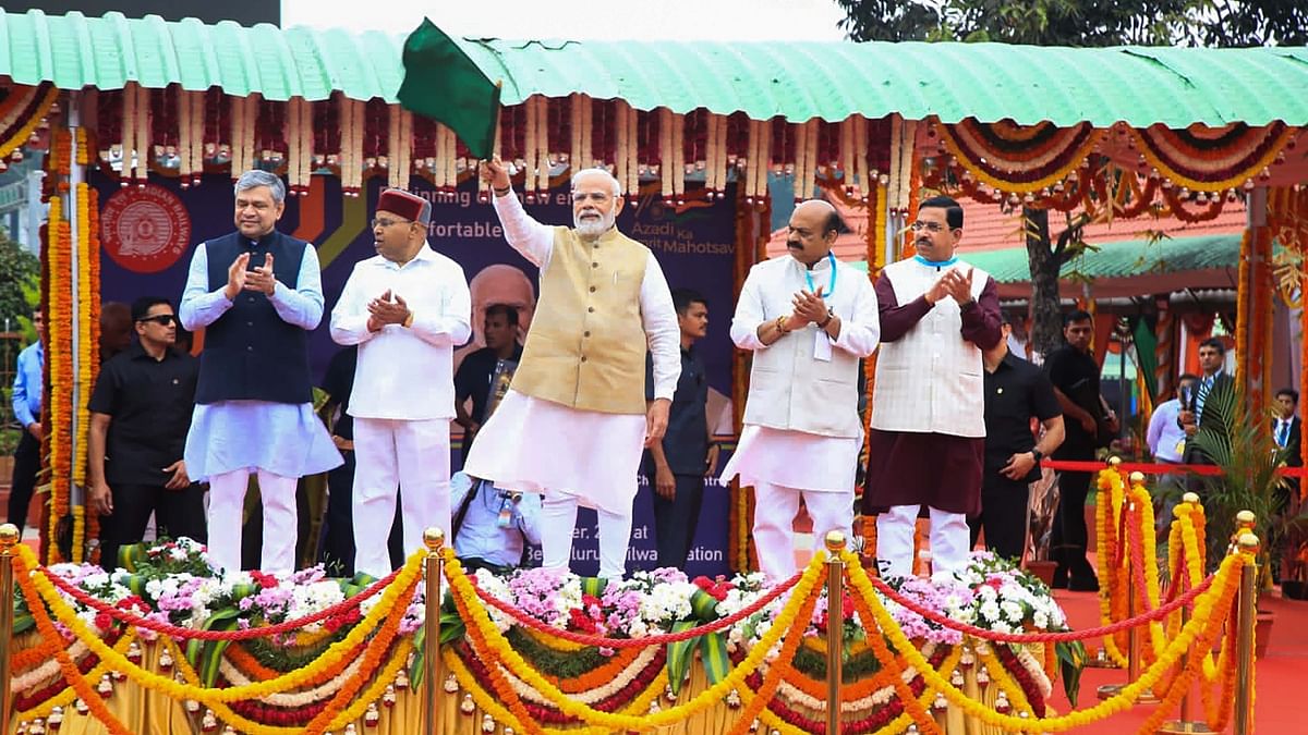 PM Modi flags off south India's first Vande Bharat Express train, connecting Mysuru and Chennai via Bengaluru, at KSR railway station in Bengaluru. Credit: CMO Karnataka