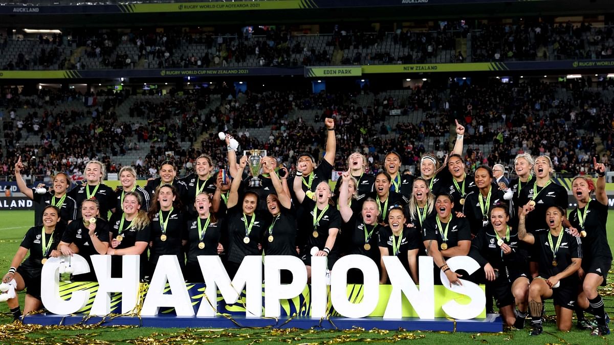 New Zealand celebrate with the trophy after winning the New Zealand 2021 Women’s Rugby World Cup final match between New Zealand and England at Eden Park in Auckland on November 12, 2022. Credit: AFP Photo