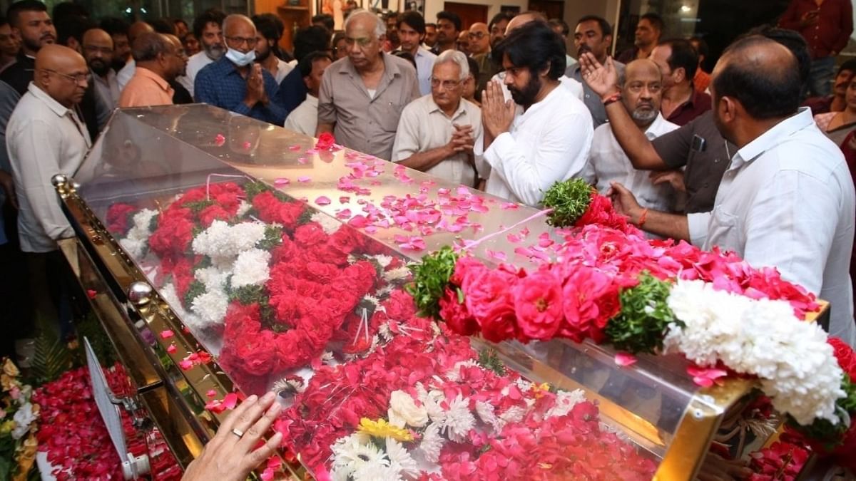Telugu actor-turned-politician Pawan Kalyan pays his last respects to Telugu superstar Krishna in Hyderabad. Credit: Twitter/@SureshKondi_