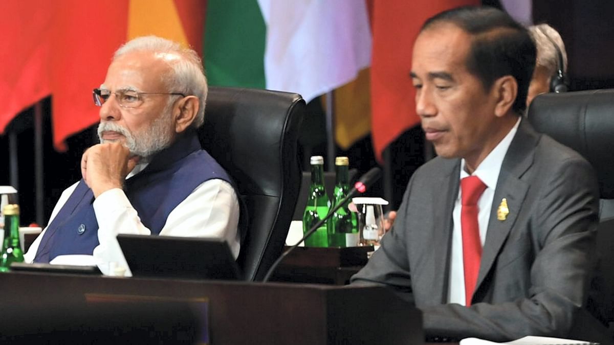 Prime Minister Narendra Modi with Indonesian President Joko Widodo during a working session on digital transformation at the G20 Summit, in Bali. Credit: MEA India