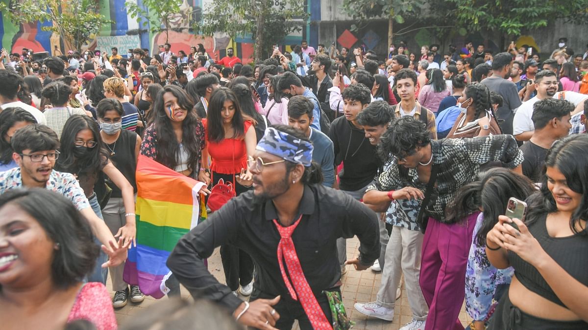 The Bengaluru LGBT community march saw hundreds, mostly activists, embark on the march towards queer liberation. Credit: DH Photo/SK Dinesh