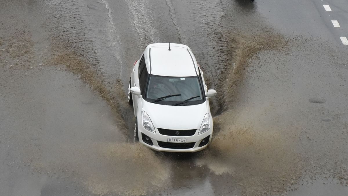 Don’t Accelerate when skidding (Hydroplaning): Immediately stop accelerating to help slow down your car. Try to steer the wheels to break out of hydroplaning and regain control of your car. Credit: BK Janardhan/DH Photo