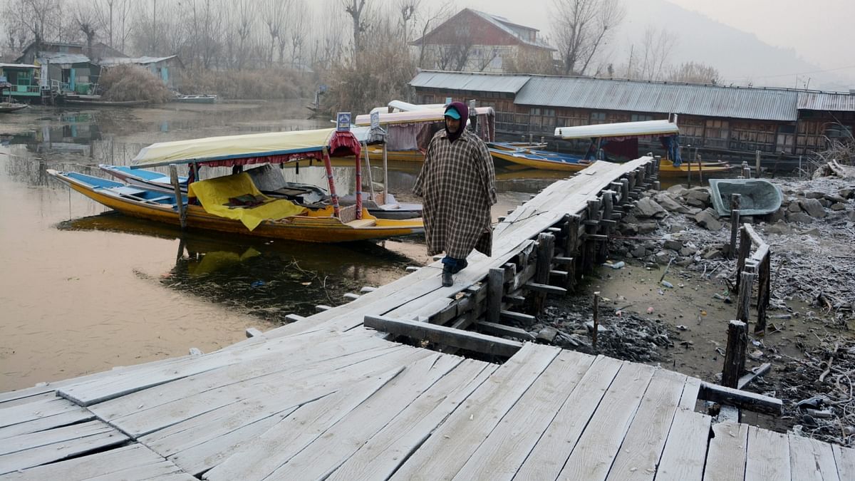 The mercury settled at a low of minus 4.4 degrees Celsius in north Kashmir's Kupwara, minus 4.2 degrees Celsius in Qazigund and minus 2.4 degrees Celsius in Kokernag. Credit: PTI Photo