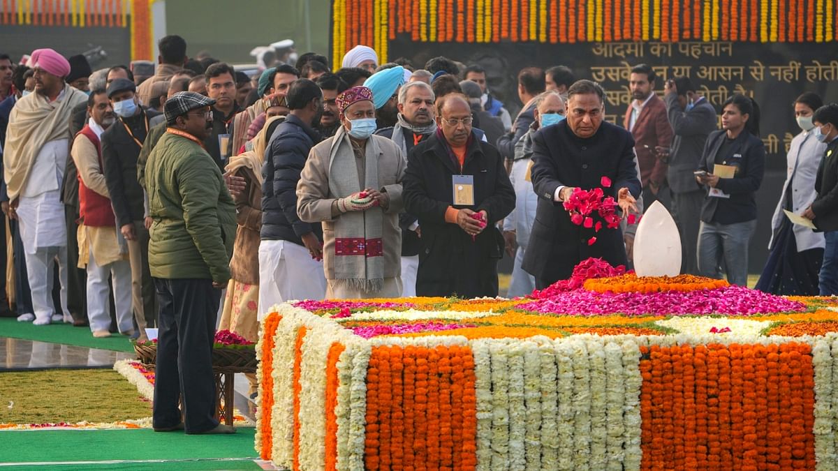BJP leader Ramvir Singh Bidhuri with others pays tributes to former prime minister Atal Bihari Vajpayee on his birth anniversary, at Sadaiv Atal, in New Delhi. Credit: PTI Photo