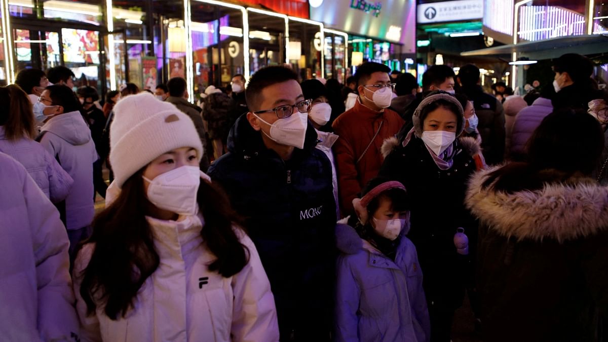 Visitors throng a shopping complex on New Year's Eve, amid the coronavirus disease (Covid-19) outbreak in China. Credit: Reuters Photo