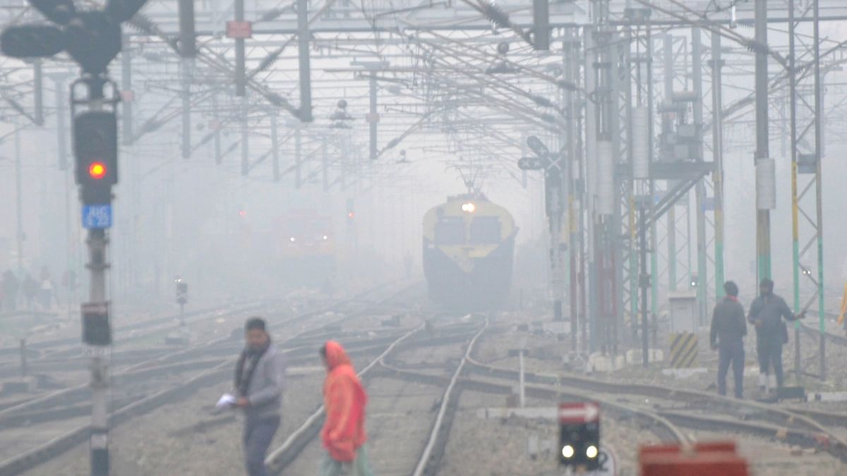 At least 12 trains were delayed by one-and-a-half to six hours and two rescheduled due to the foggy weather, a Railways spokesperson said. Credit: PTI Photo