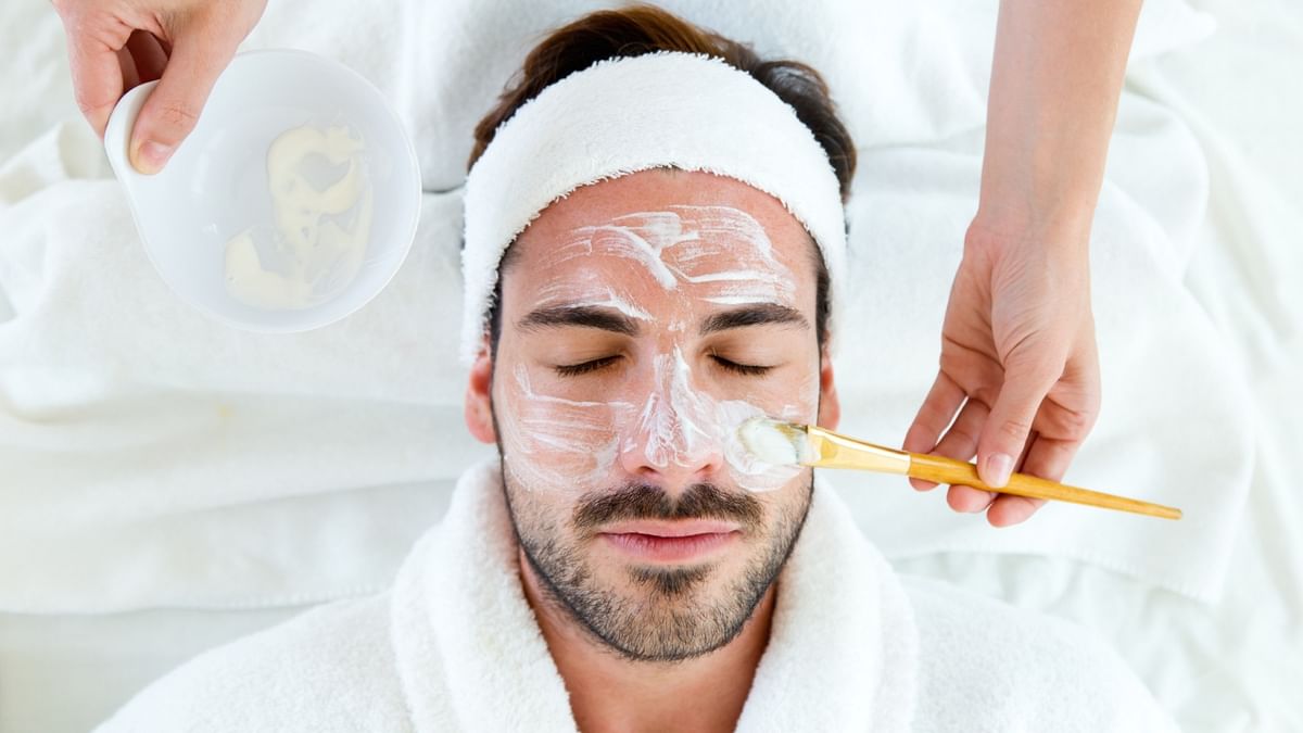 Diamond Shine Facial: It's a gentle exfoliation that helps deep cleanse your skin pores, remove impurities and clear out dead skin cells. Based on microdermabrasion technology, it is a great way to get deep exfoliation without feeling like you're scratching your skin. Credit: Getty Images