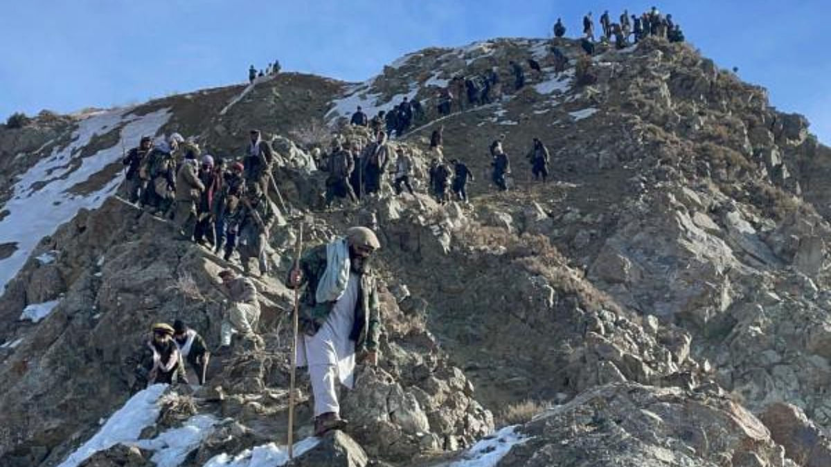Gold mine workers and rescue personnel arrive to search for survivors after a gold mine collapsed in Yawan District of Badakhshan province. Credit: AFP Photo
