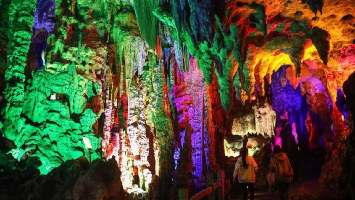 Tourists visiting Yinziyan cave in Lipu county, Guilin city, in China. Credit: AFP Photo