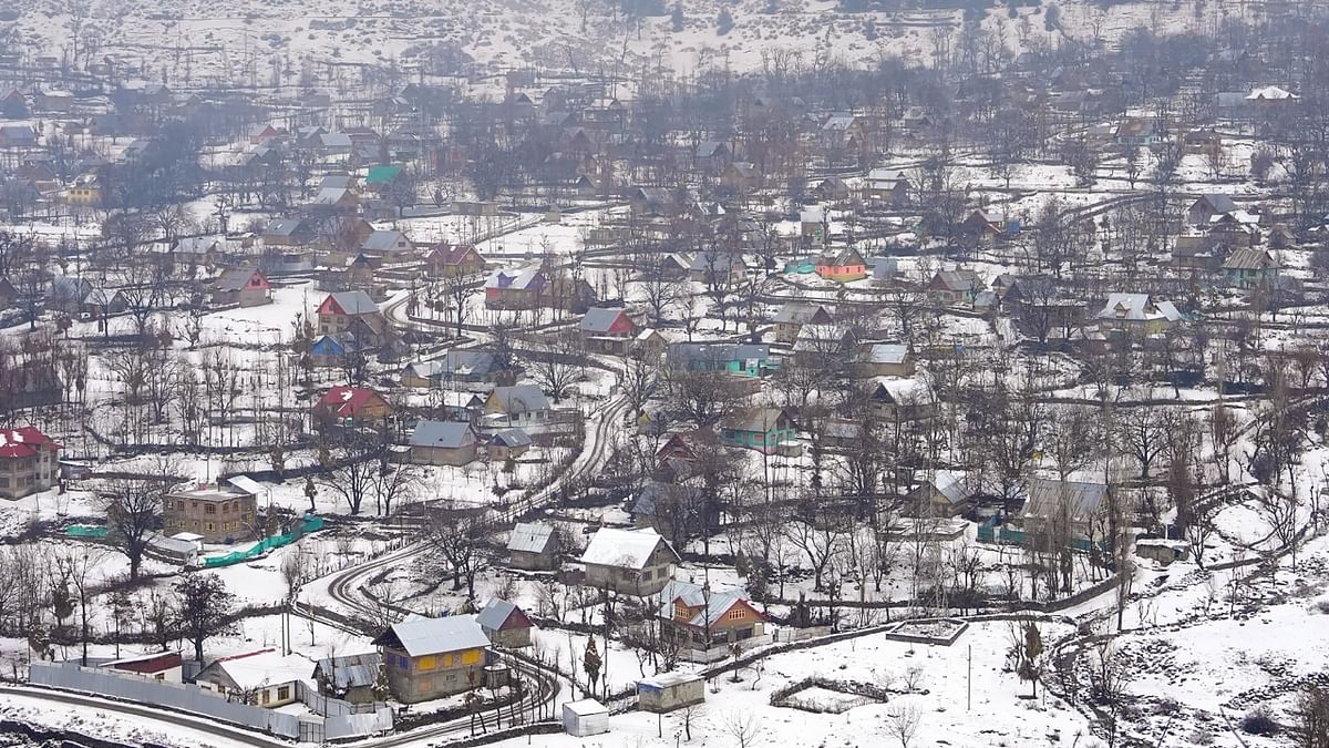 Kashmir shivers as cold wave conditions return to the Valley