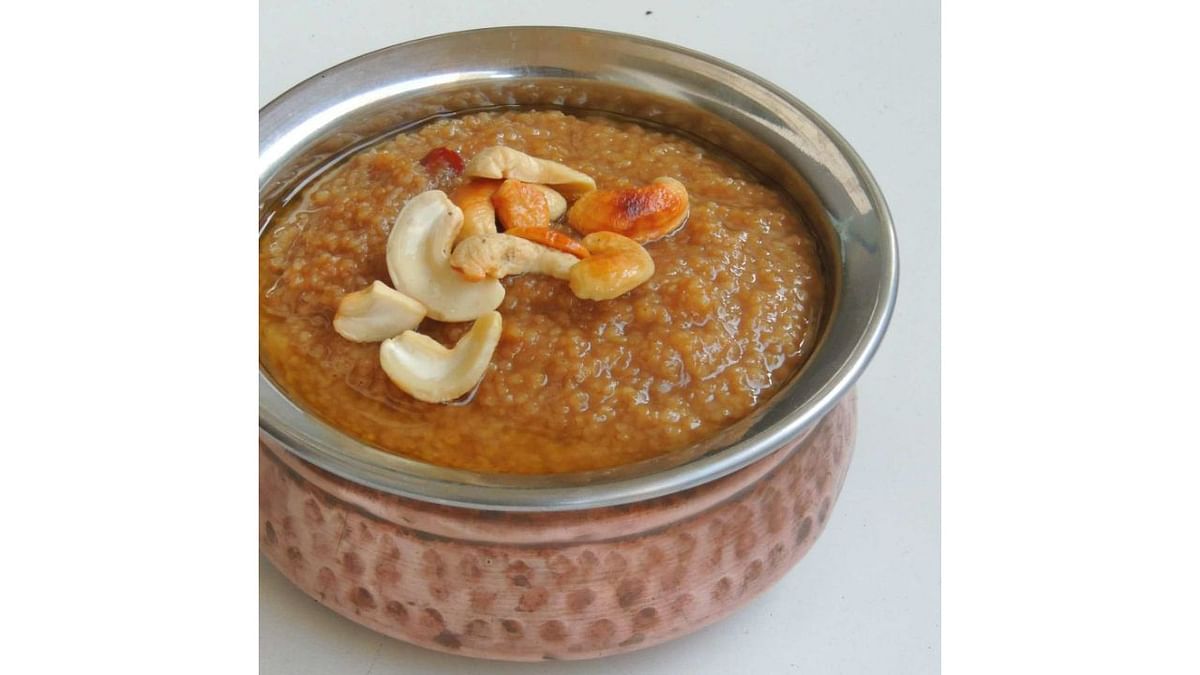 Sakkarai Pongal: Made of rice, jaggery, dry fruits and other commodities. This is the ceremonial offering prepared during Pongal and is a must try. Credit: DH Pool Photo