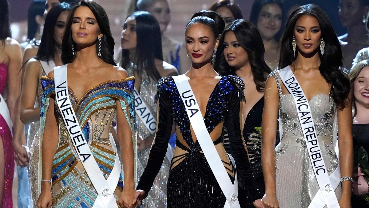 Miss Universe 2023 R'Bonney Gabriel was flanked by Miss Venezuela Amanda Dudamel and Miss Dominican Republic Andreina Martinez pose on the stage during the 71st Miss Universe pageant in New Orleans, Louisiana, US. Credit: Reuters Photo
