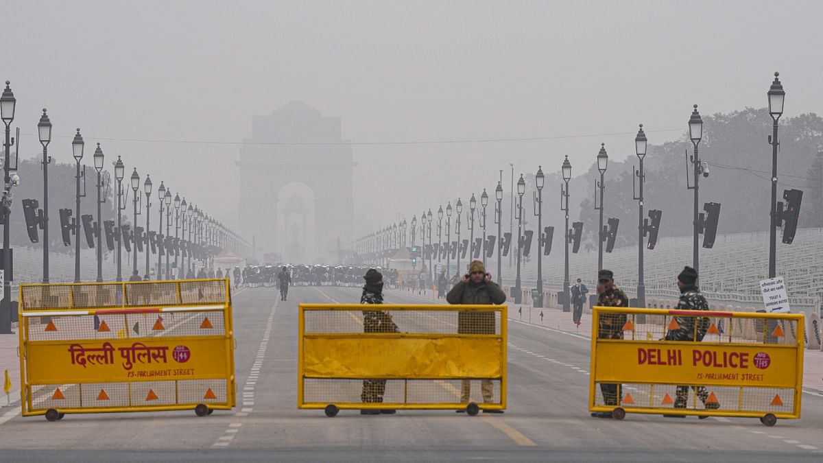 A brutal cold wave swept Delhi on Monday morning with the minimum temperature at the Safdarjung observatory, the city's base station, plunging to 1.4 degrees Celsius, the lowest in the month since January 1, 2021. Credit: Reuters Photo