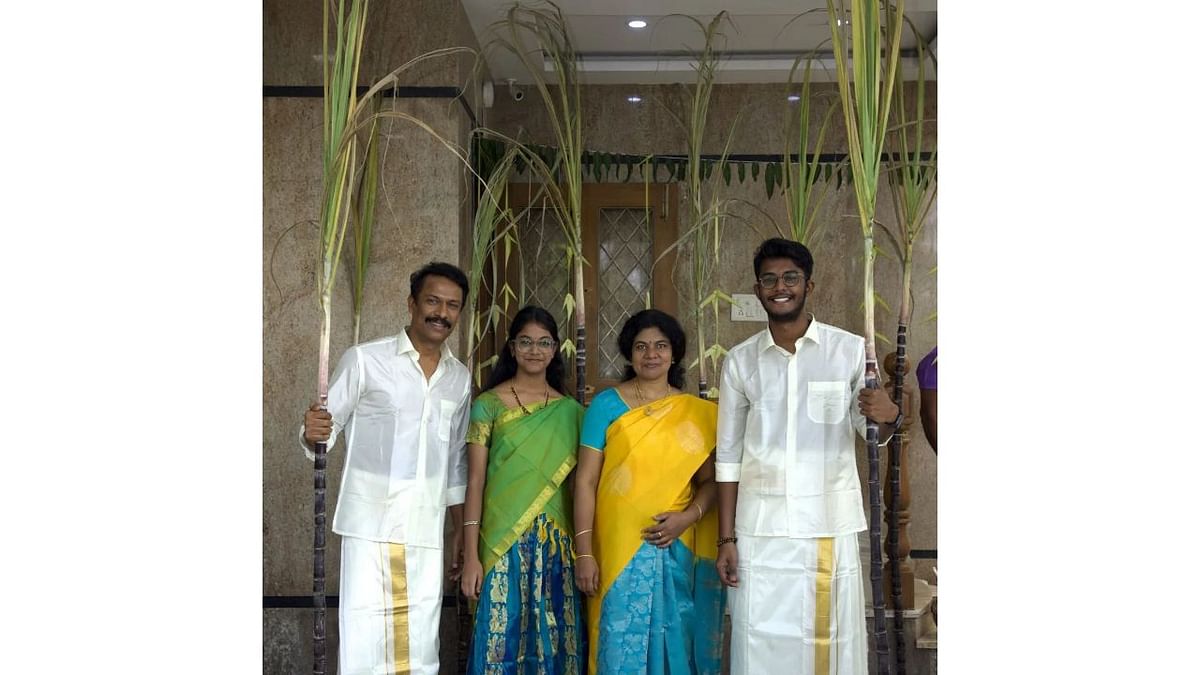 Actor and director Samuthirakani celebrated Pongal with his family at home. Credit: Twitter/@thondankani